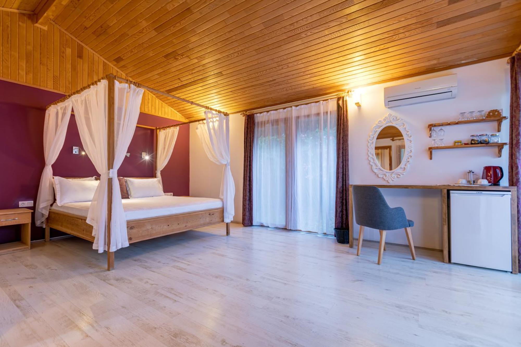 Etenna Beach Bungalows Чирали Экстерьер фото
