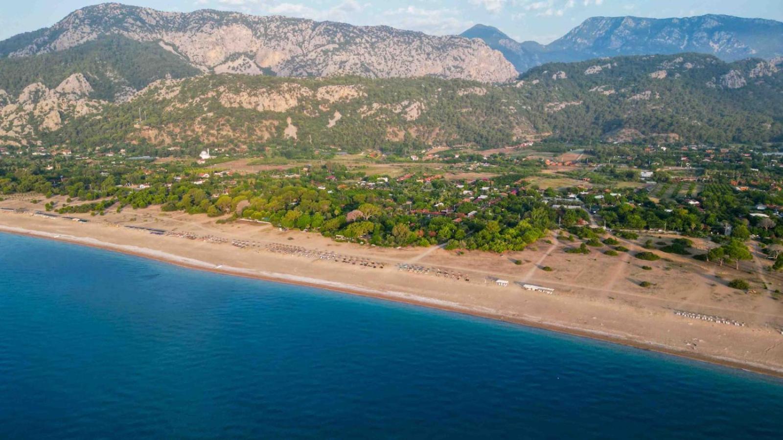 Etenna Beach Bungalows Чирали Экстерьер фото